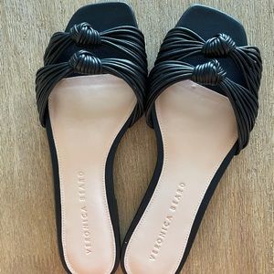 Veronica Beard black sandal SZ 6